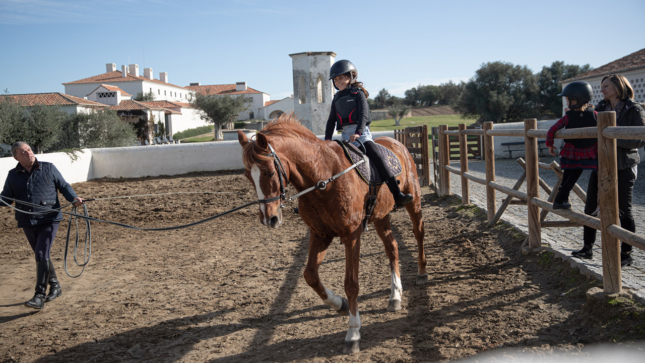 kids horse riding
