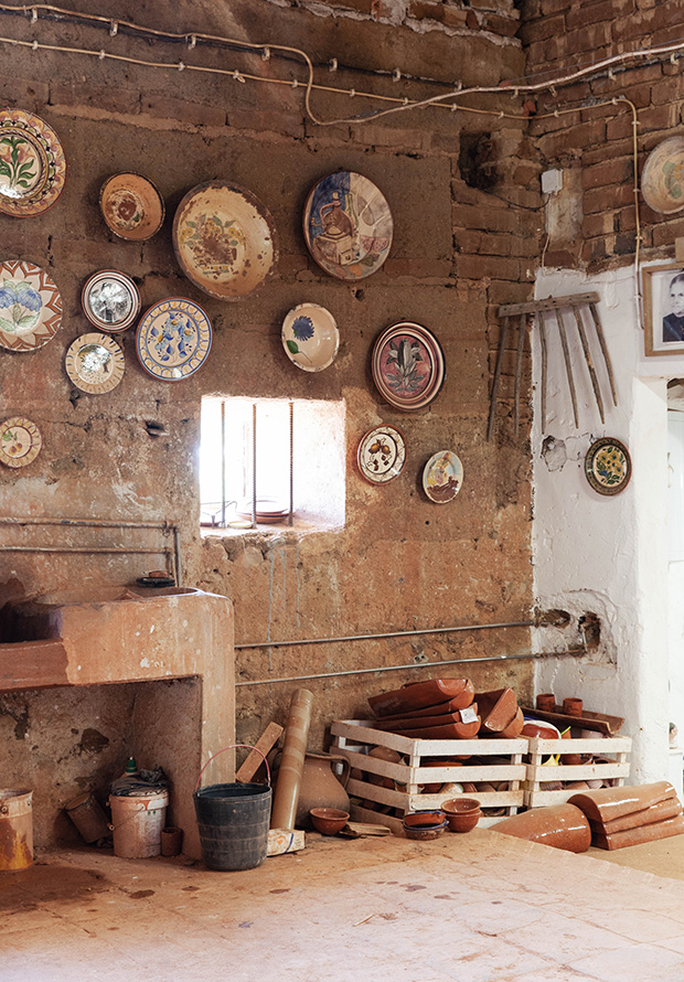 pottery shop