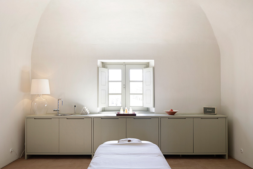 Spa treatment room